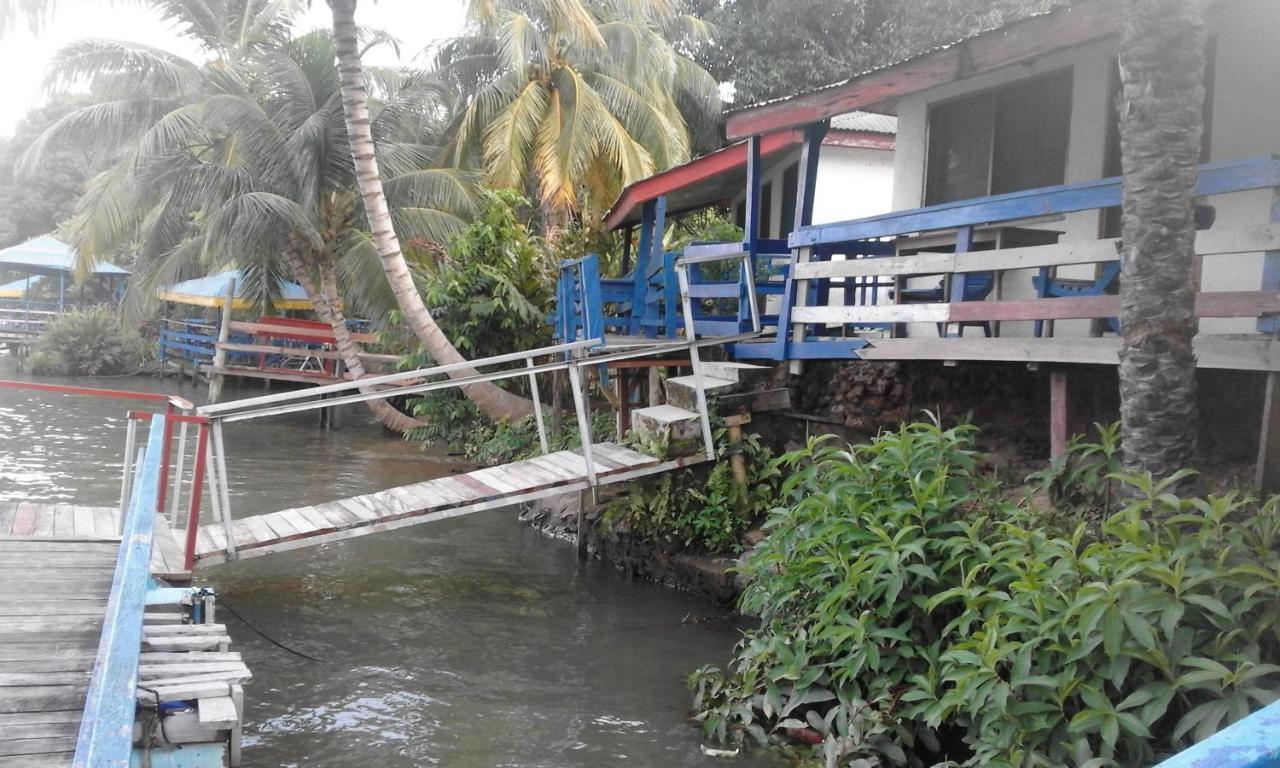 Akosombo Aylos Bay酒店 外观 照片